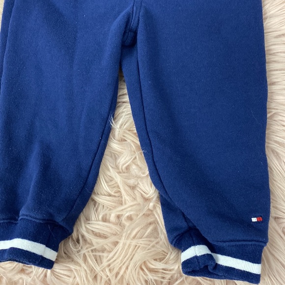 Tommy Hilfiger Sweat pants - Picture 2 of 3